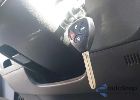 2007 Toyota Camry Se z USA, uszkodzony, nr VIN 4T1BE46K57U019734